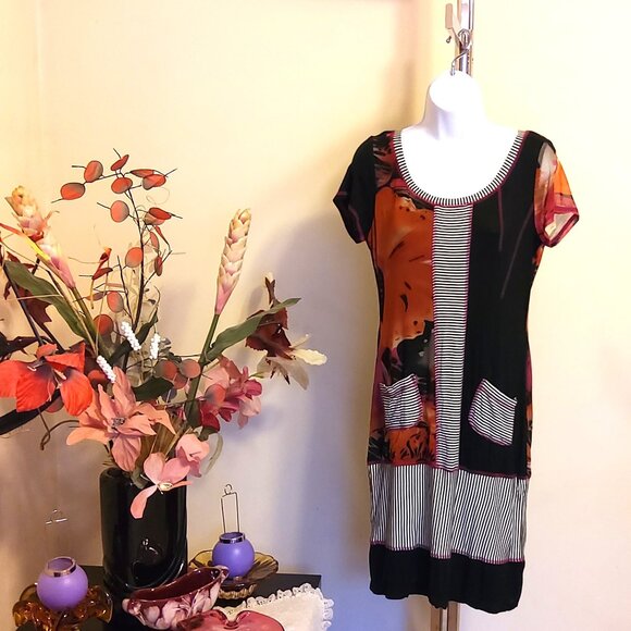 NWOT OH LA LA! Women's Short Sleeve Scoop Neck Black Orange Printed Summer Dress - Picture 4 of 8